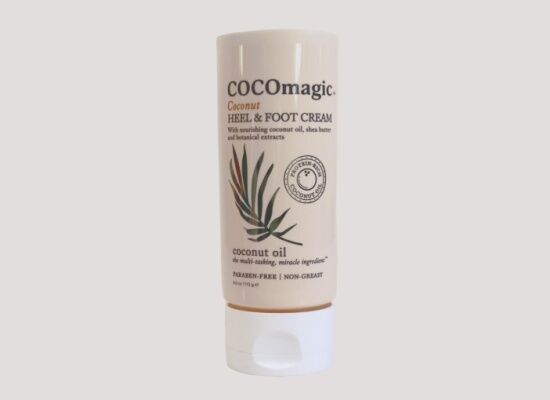 D50mm aangepaste cosmetische lotion buis met flip cap en stervormige gaten